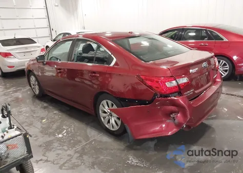 2015 Subaru Legacy 2.5I Premium из США, поврежденный, VIN 4S3BNBC64F3038523